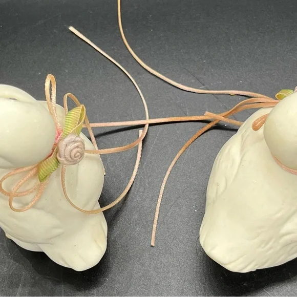 Vintage DEPT56  Duckling With A Pink Ribbon  Figurine - Porcelain   Retired Set - Picture 8 of 13